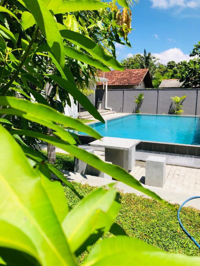Bony'S Holiday Inn Negombo Esterno foto