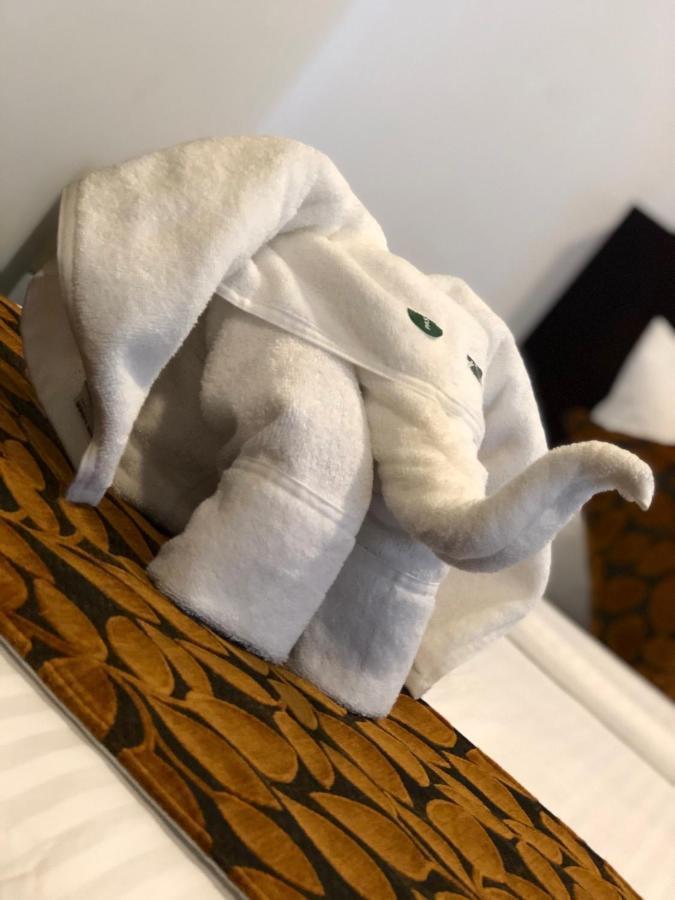 Bony'S Holiday Inn Negombo Esterno foto